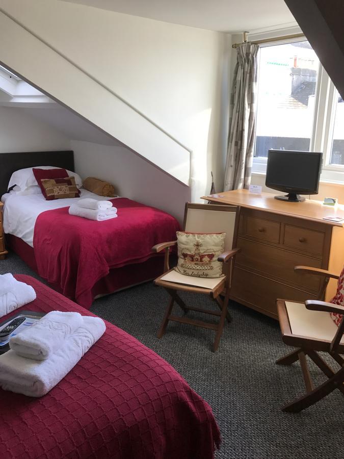 Rainbow Lodge Guest House Plymouth Bagian luar foto