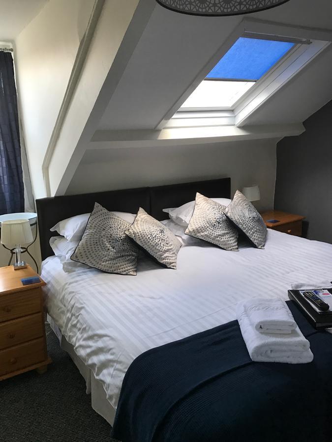 Rainbow Lodge Guest House Plymouth Bagian luar foto