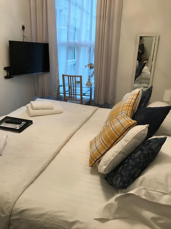 Rainbow Lodge Guest House Plymouth Bagian luar foto