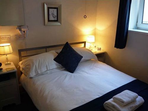 Rainbow Lodge Guest House Plymouth Bagian luar foto
